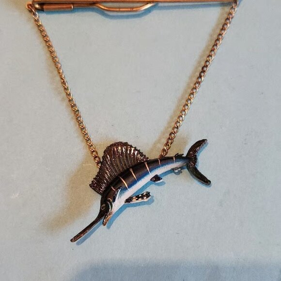 Vintage Hanging Sailfish Tie Clip With Chain Necktie - BENEFITS RESCUE DOGS - Picture 1 of 5